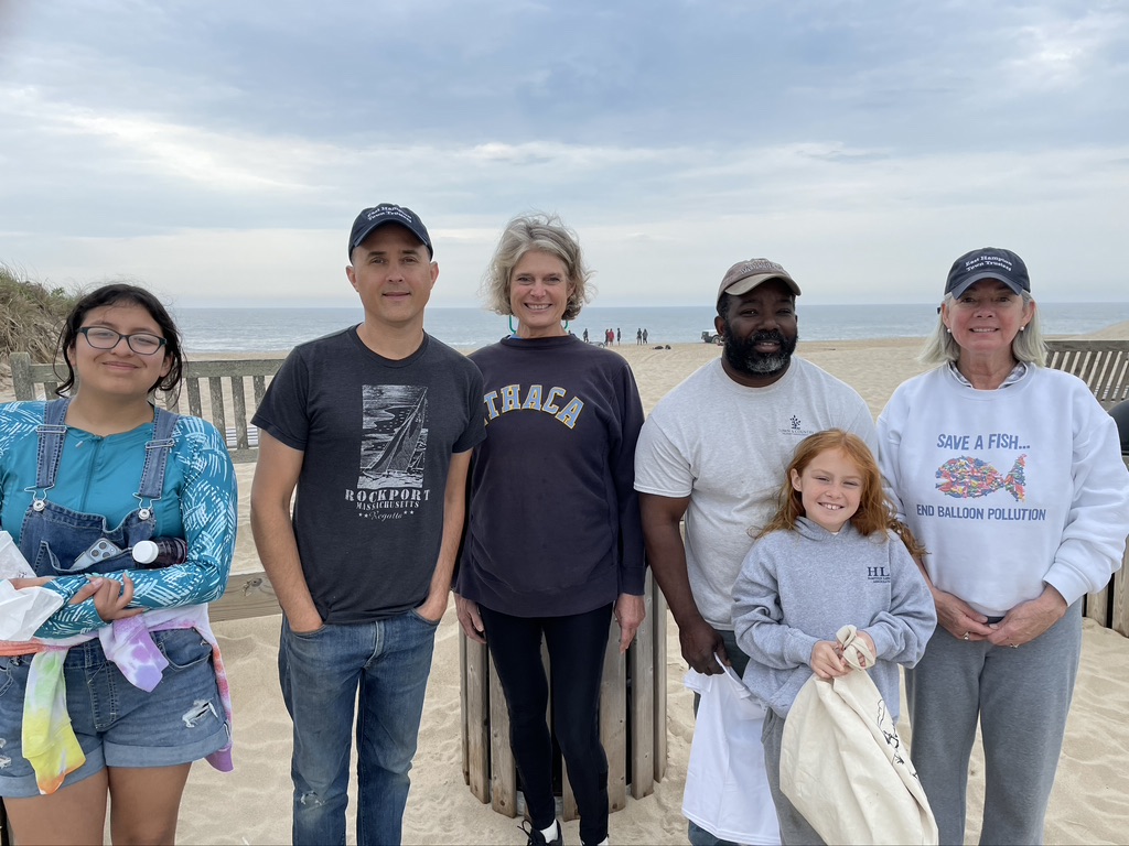 Kimberly, David, Ann, Anthony, Danika, Susan Amagansett -Atlantic beach clean up 
