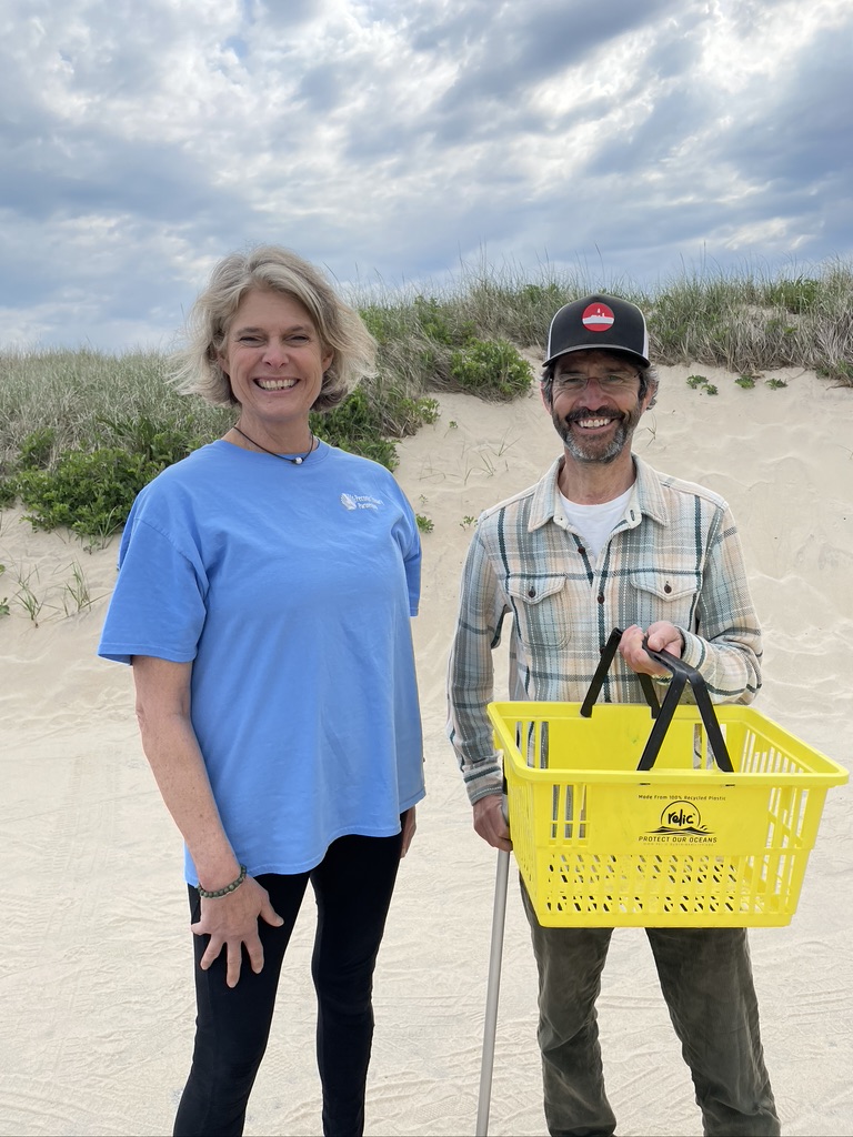 Southampton Town Trustee Ann Welker and Richard Silver of the East Hampton Litter Action Committee