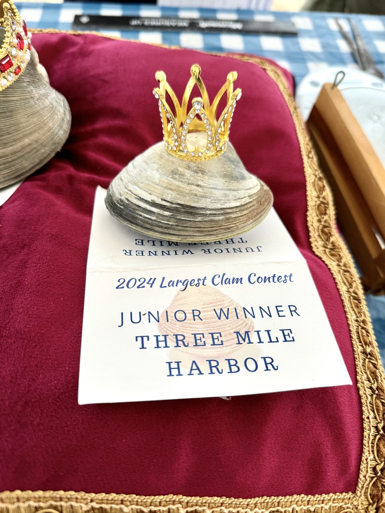 Junior Winner of the Largest Clam Contest 2024- Three Mile Harbor