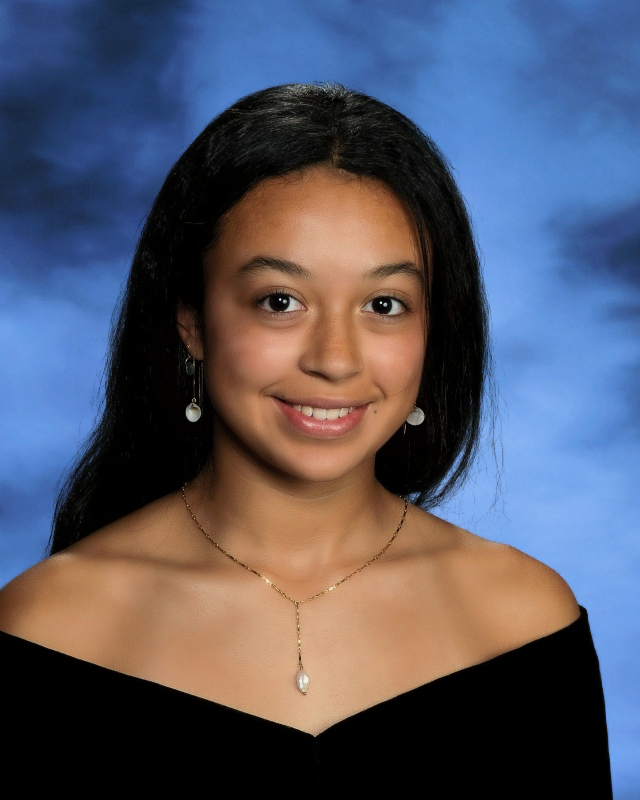 EHHS Senior Jocelyn Garcia - Trustee Scholarship Fund recipient 2025