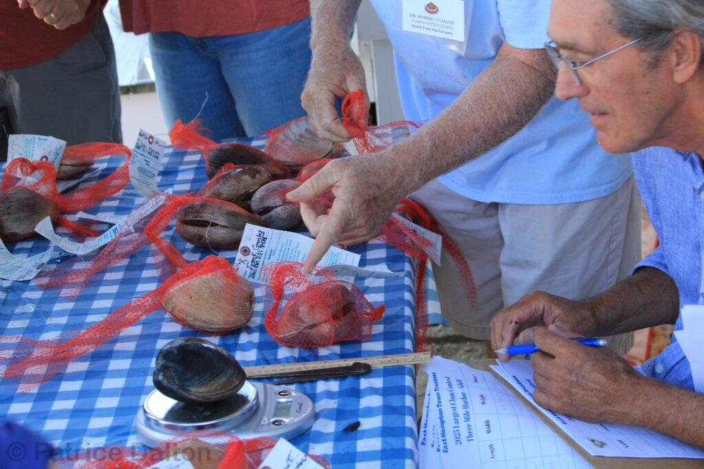 Trustee Largest Clam Contest 2025 John Aldred and Dr. Robert Tymann