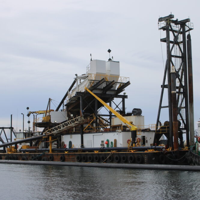 Dredge Oyster Bay in Lake Montauk Inlet 2025 Photo Jack Motz